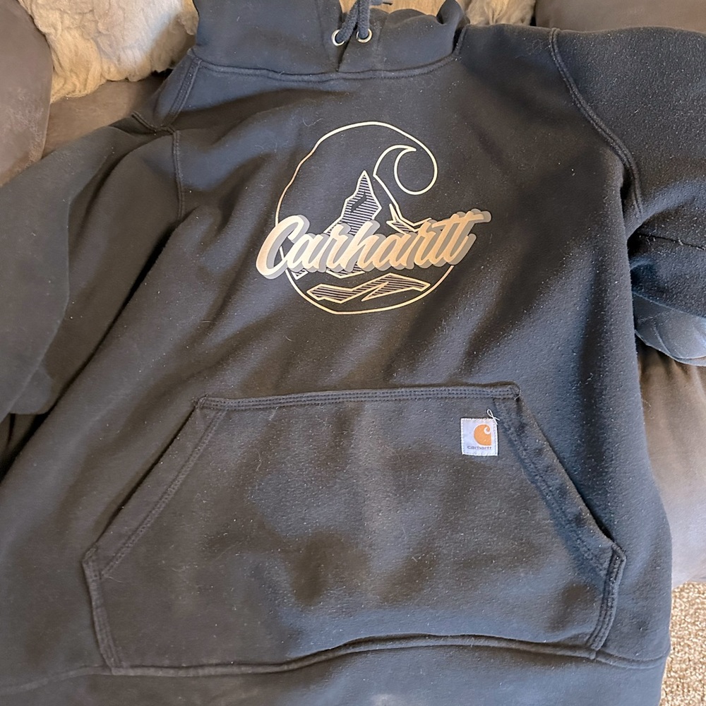 Womens Carhartt hoodie. Good shape only worn a few times.